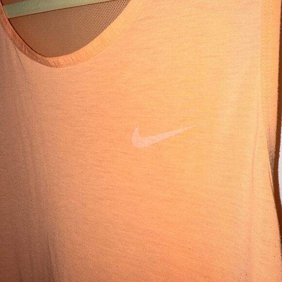 Nike Womens Dri-Fit Activewear Tank Top Size Large Mesh Back Asymmetrical Hem - Picture 4 of 10
